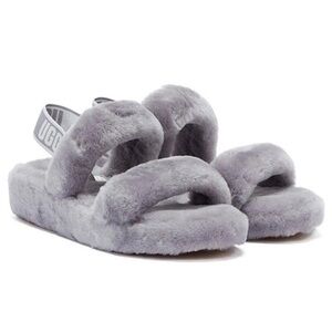 NWOT ! UGG Women Size 6 Fluffy Slippers